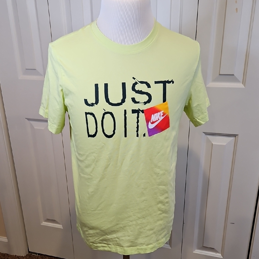 Nike Just Do It Lime Lemon Color T-Shirt Tee Shirt M Medium Vintage